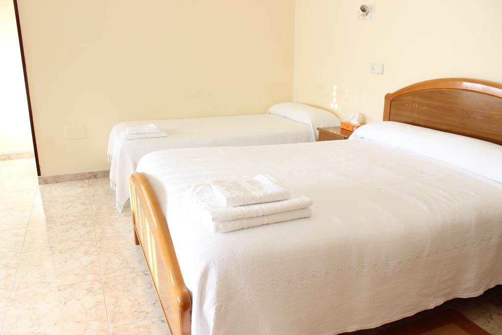 O Cruceiro Hotel Puentedeume Cameră foto